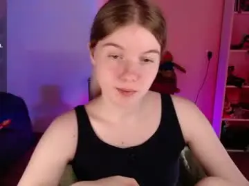 strawberry_juli from chaturbate