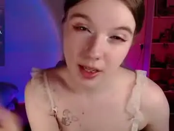 strawberry_juli from chaturbate