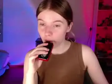 Chaturbate Watch Live Sex Cams of strawberry_juli