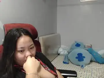 Chaturbate Live Sex Cam of bubblebuttpinay