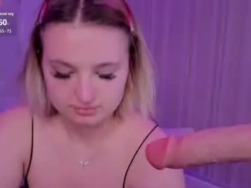 Chaturbate Watch Live Sex Cams of rheamoonn