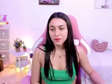 emmamyers_ from chaturbate
