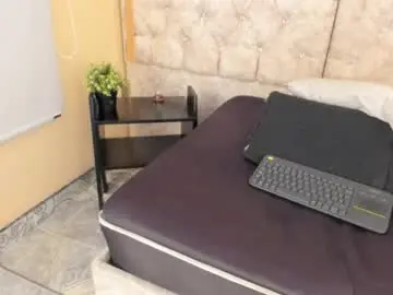 Chaturbate Watch Live Sex Cams of _aranza23