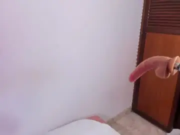 Chaturbate Sex Cam of eimy_salome15
