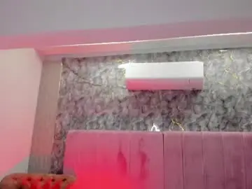 Chaturbate Live Sex Cam of aliccecooper