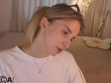 Chaturbate Best live sex cam show of lina_reeds