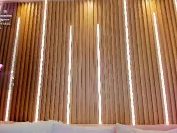 Chaturbate Live Sex of lunamillers_