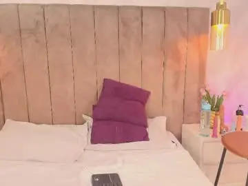 Chaturbate Live Sex Cam of violet_606