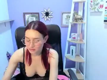 Chaturbate Live Sex Cam of naomy_hot04