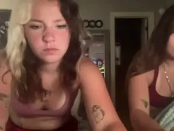 Chaturbate Watch Live Sex Cams of rileycooperrrr