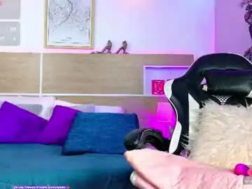 Chaturbate Watch Live Sex Cams of karol_scott1