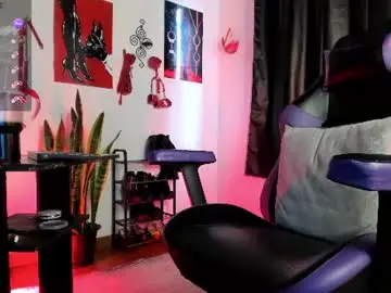 Chaturbate Live Sex Cam of kenia_thompsom01