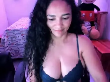 Chaturbate Sex Cam of rayza_mature_