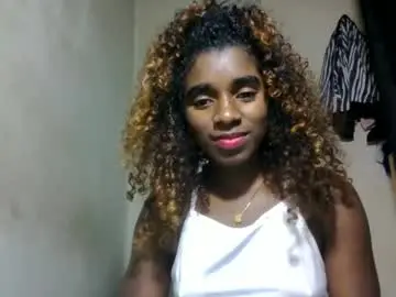Chaturbate Live Sex of elina981