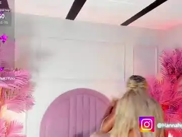 Chaturbate Live Sex Cam of hanaahquinn
