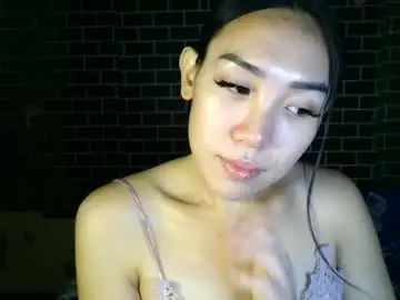 Chaturbate Sex Cam of sexy_queeniex
