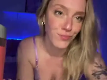 Chaturbate Watch Live Sex Cams of emmaonlyx1