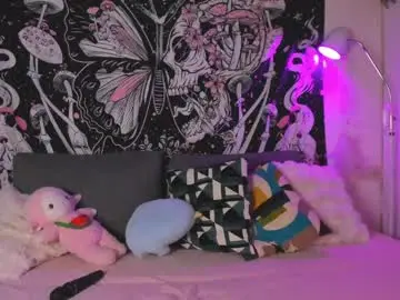 bellamour_r from chaturbate