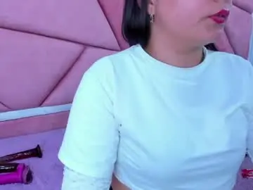 Chaturbate Live Sex Cam of mirabella_miller
