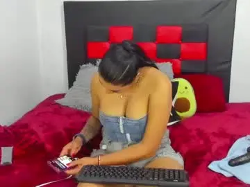 Chaturbate Nude Webcam of camila_valenciia_
