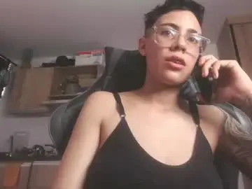 Chaturbate Free Live Porn of eva_monwalker