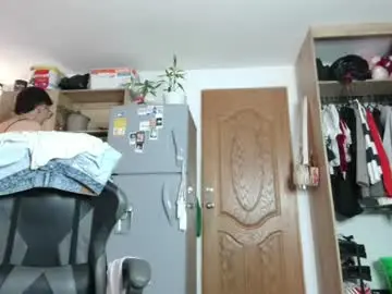 Chaturbate Live Sex Cam of eva_monwalker