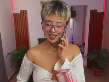 Chaturbate Live Sex Cam of rebeka_baker