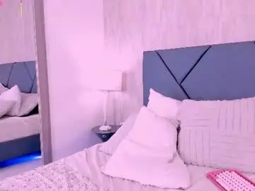 Chaturbate Live Sex Cam of misshiller_gh