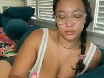 Chaturbate Free Porn Cam of dreamyriri