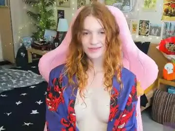 elly_milas from chaturbate