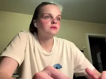 Chaturbate Live Sex Cam of isadorakun
