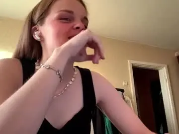 Chaturbate Live Sex Cam of isadorakun
