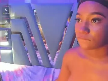 emii_brown from chaturbate