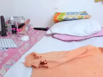 yesicasquirt65 from chaturbate