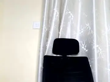 Chaturbate Adult Video Chat of petite_freakette