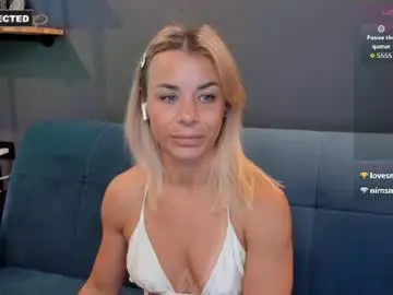 kristinasexyhot from chaturbate