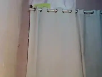 Chaturbate Live Sex Cam of urdreamgirl_stephanie