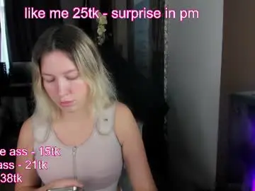 Chaturbate Live Sex Cam of stefany_and_bettany