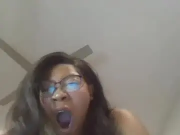 ashbarbie226 from chaturbate