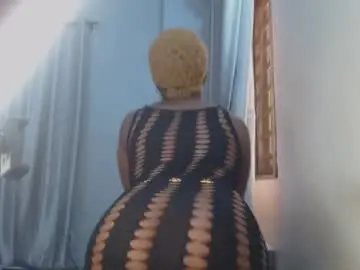 Chaturbate Live Sex Cam of cum_ebony_petitxx