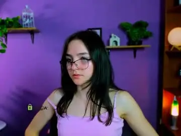 Chaturbate Live Sex Cam of lyra_donna