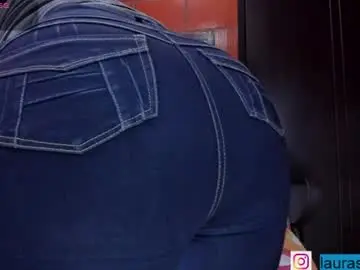 Chaturbate Best live sex cam show of laura_smith0
