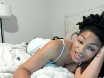 Chaturbate Live Sex Cam of emorisplash
