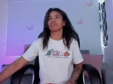 Chaturbate Live Sex Cam of moonrose_1