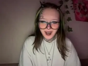 raven_armor from chaturbate