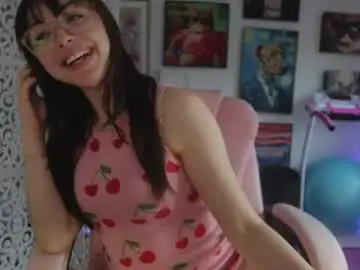 Chaturbate Nude Webcam of makiyahbelle2