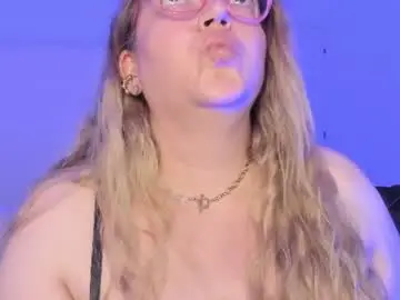 Chaturbate Sex Chat of naty__mature_