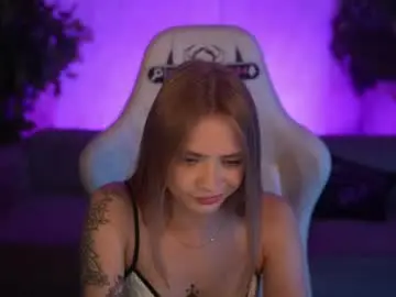 Chaturbate Free Porn Cam of bright_diamonds_054