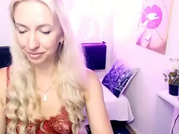 Chaturbate Adult Webcams of cute_smile_shy