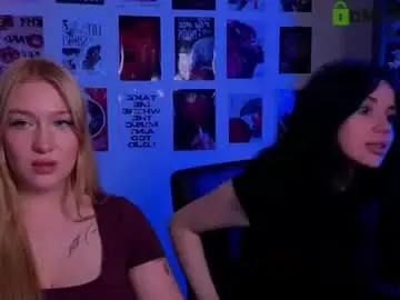 emilynxx from chaturbate